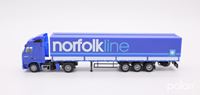 Volvo lastvogn med sættevogn 'Norfolk Line Maersk'