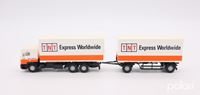 MAN lastbil med hænger 'TNT Express Worldwide'